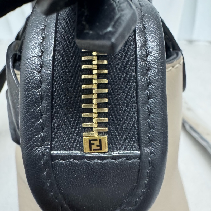 Fendi / 芬迪 By the way 波士頓 中號 牛皮 拼色 斜挎包-17