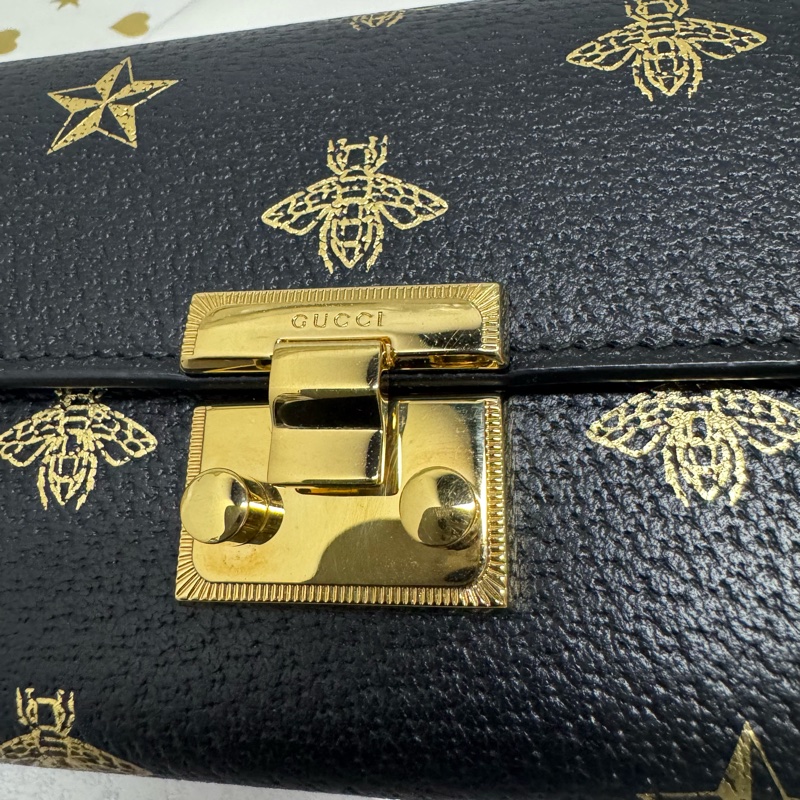 Gucci / 古馳 黑色燙金 小蜜蜂款 Padlock 鏈條包 WOC-4