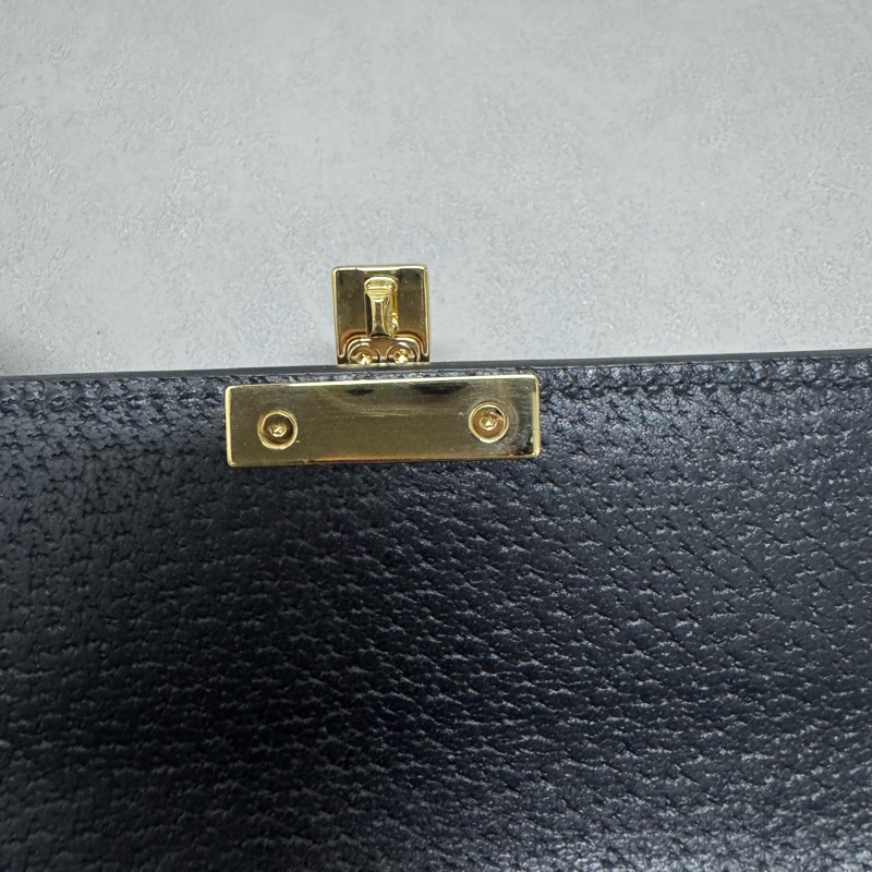 Gucci / 古馳 黑色燙金 小蜜蜂款 Padlock 鏈條包 WOC-7