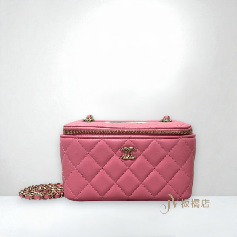 CHANEL包包 淡粉色羊皮金釦長型練帶化妝盒 AP1472-0