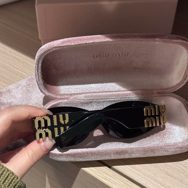 全新未使用 Miumiu 墨鏡 11w 太陽眼鏡-0