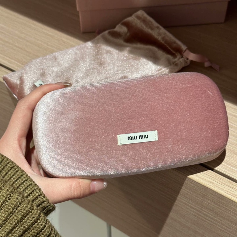全新未使用 Miumiu 墨鏡 11w 太陽眼鏡-2