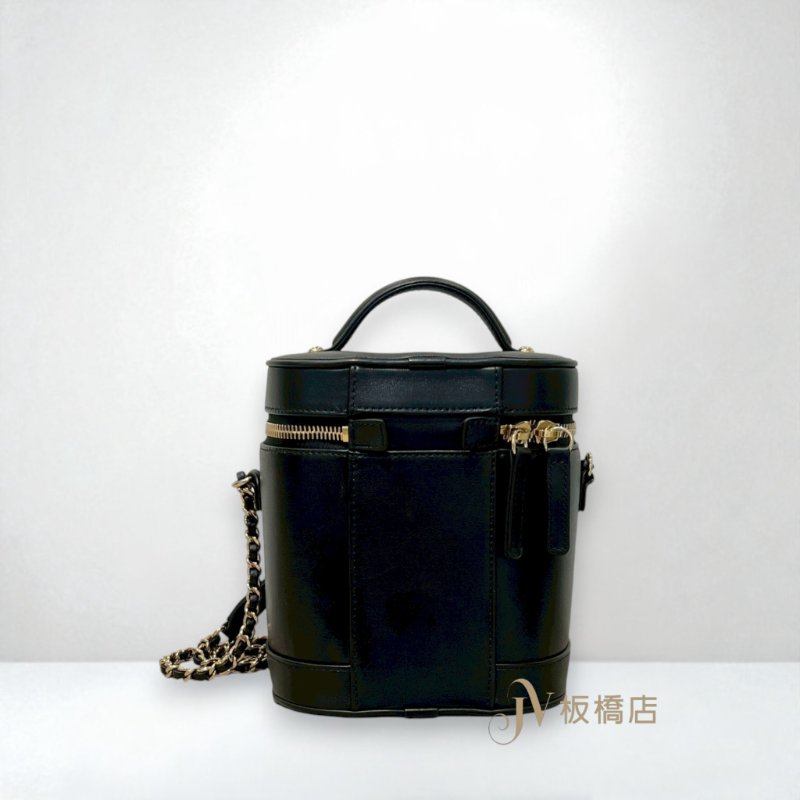 CHANEL包包 黑色羊皮淡金釦提把斜背化妝盒 AS0323-3