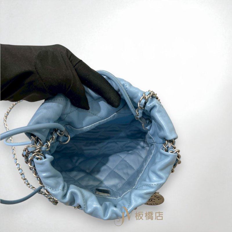 CHANEL包包 天空藍牛皮銀釦皮穿鍊mini 22 bag/AS3980-5