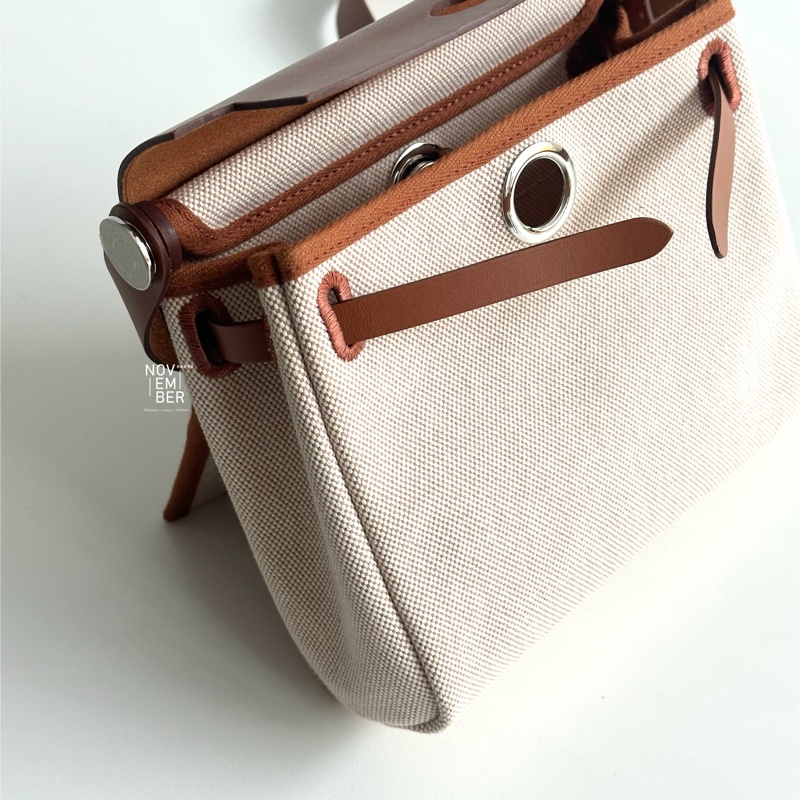 99新🆕 Hermès 愛馬仕 Mini Herbag 金棕銀釦 斜背包-2