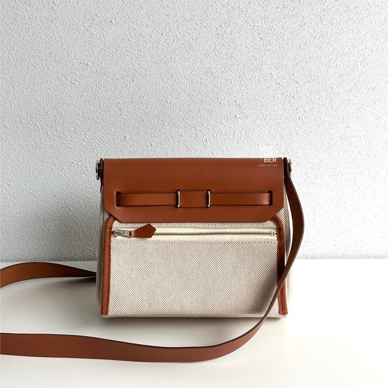 99新🆕 Hermès 愛馬仕 Mini Herbag 金棕銀釦 斜背包-8
