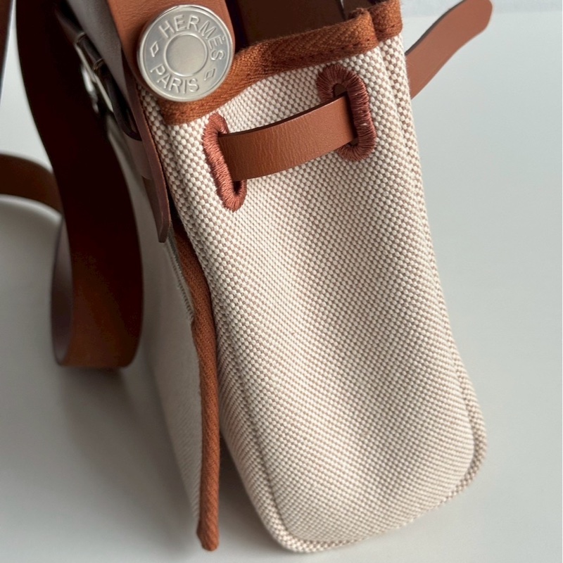 99新🆕 Hermès 愛馬仕 Mini Herbag 金棕銀釦 斜背包-17