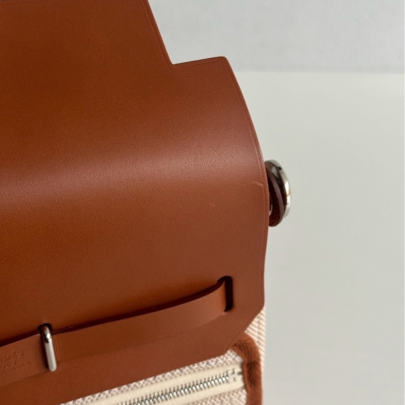 99新🆕 Hermès 愛馬仕 Mini Herbag 金棕銀釦 斜背包-19