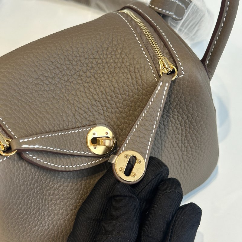 全新全配有購證💖 Hermès 愛馬仕 Mini Lindy 大象灰金釦 二代 斜背包-12