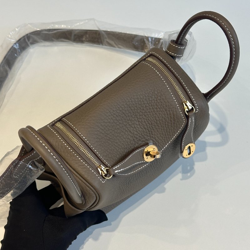 全新全配有購證💖 Hermès 愛馬仕 Mini Lindy 大象灰金釦 二代 斜背包-13