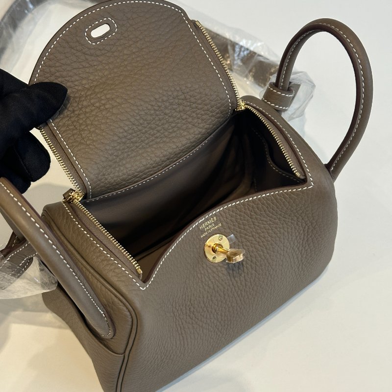 全新全配有購證💖 Hermès 愛馬仕 Mini Lindy 大象灰金釦 二代 斜背包-16