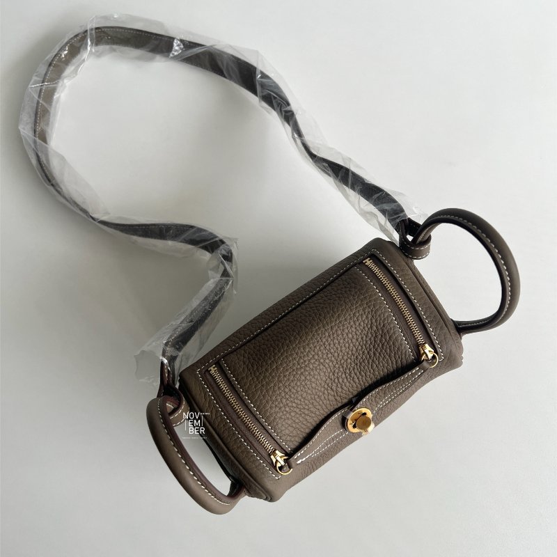全新全配有購證💖 Hermès 愛馬仕 Mini Lindy 大象灰金釦 二代 斜背包-3