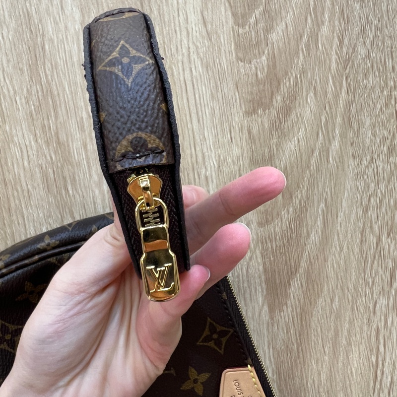 LV 原花金釦五合一綠背帶麻將包M44813-9