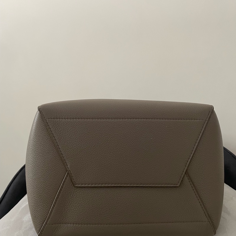 Celine sangle bucket 水桶肩背包-9