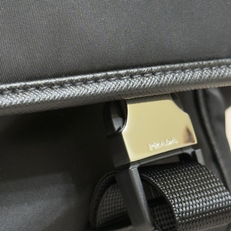 Prada郵差包 Re-Nylon 及 Saffiano 皮革肩背袋-14