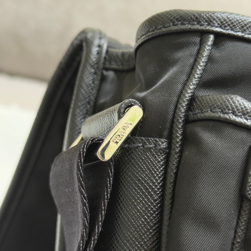 Prada郵差包 Re-Nylon 及 Saffiano 皮革肩背袋-17