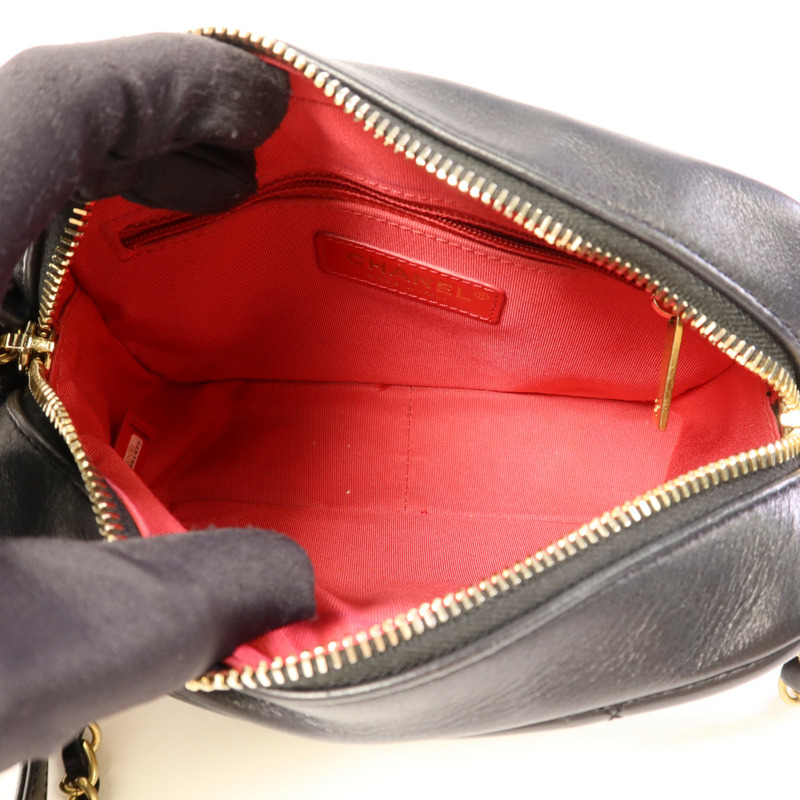 CHANEL 牛皮皮革Enchained Camera Bag金扣肩背袋-4