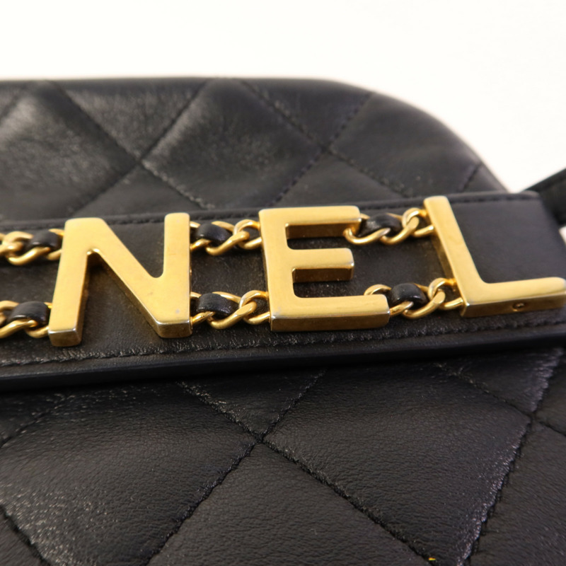 CHANEL 牛皮皮革Enchained Camera Bag金扣肩背袋-11