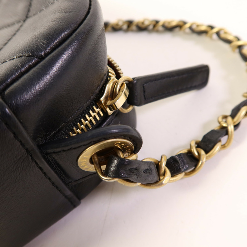 CHANEL 牛皮皮革Enchained Camera Bag金扣肩背袋-13