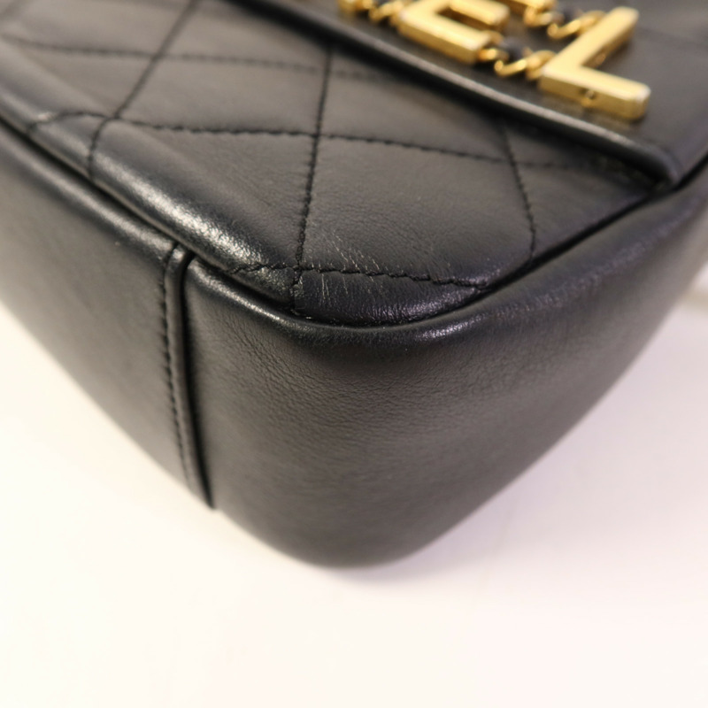 CHANEL 牛皮皮革Enchained Camera Bag金扣肩背袋-14