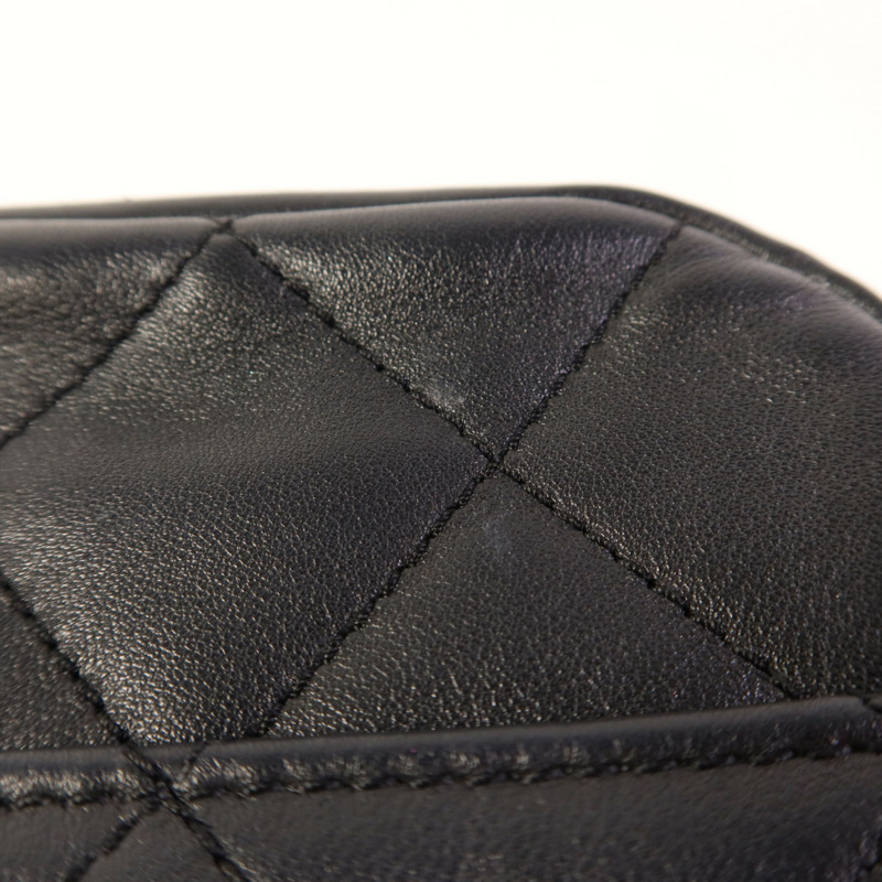 CHANEL 牛皮皮革Enchained Camera Bag金扣肩背袋-18
