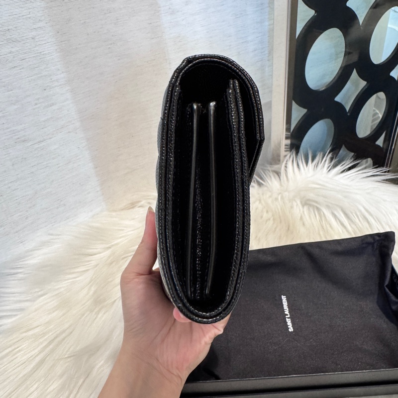 YSL 黑金魚子醬信封長夾 離櫃品-3