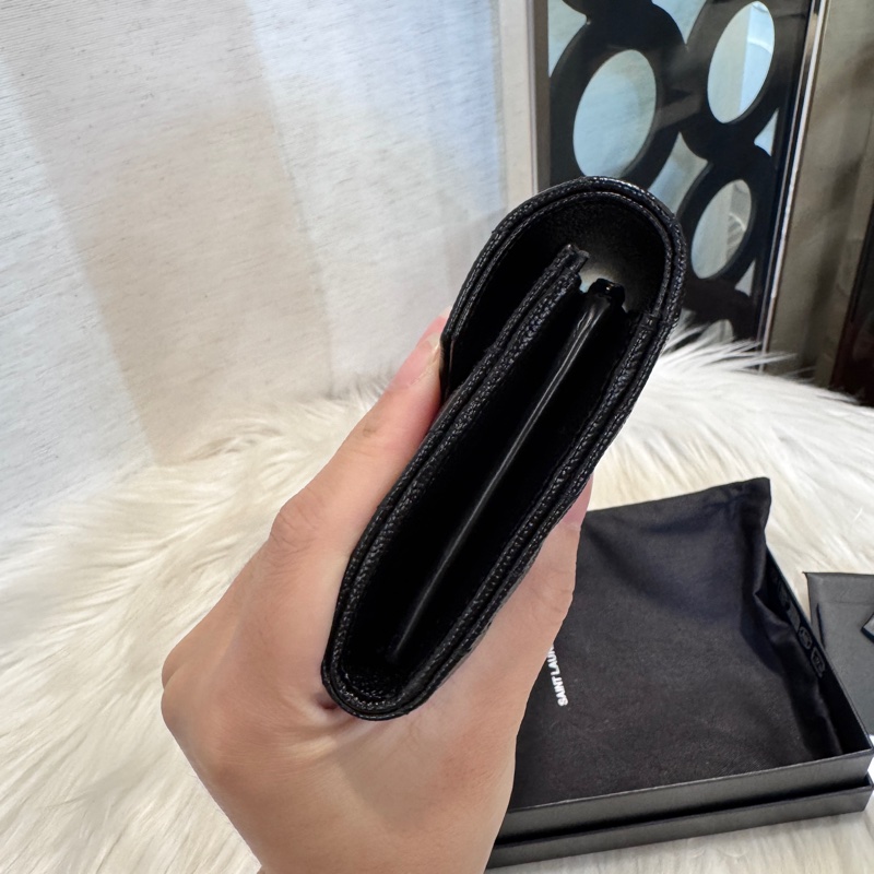 YSL 黑金魚子醬信封長夾 離櫃品-4