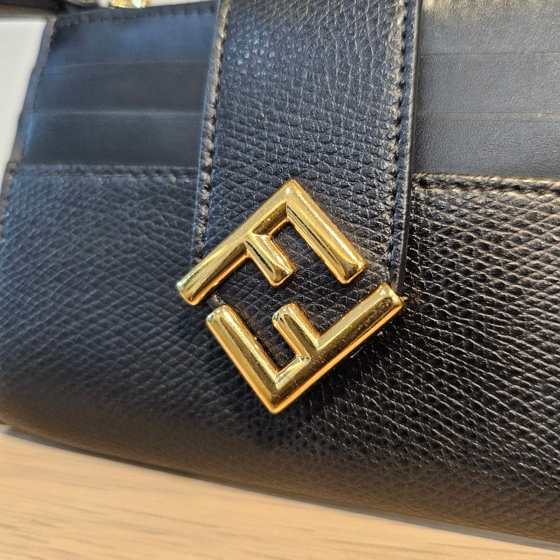 [甜價出🫶] Fendi 黑牛皮金釦FF Diamonds卡片零錢包-7