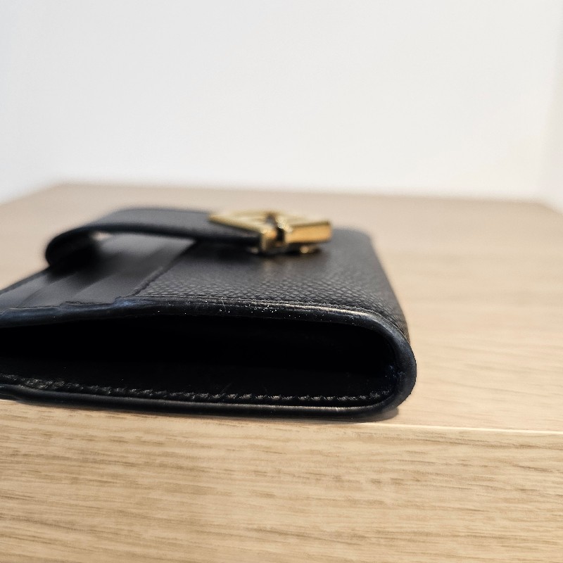 [甜價出🫶] Fendi 黑牛皮金釦FF Diamonds卡片零錢包-10