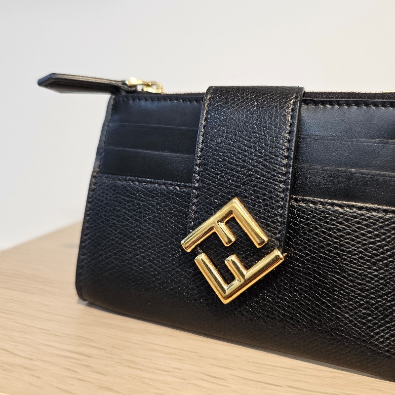 [甜價出🫶] Fendi 黑牛皮金釦FF Diamonds卡片零錢包-15