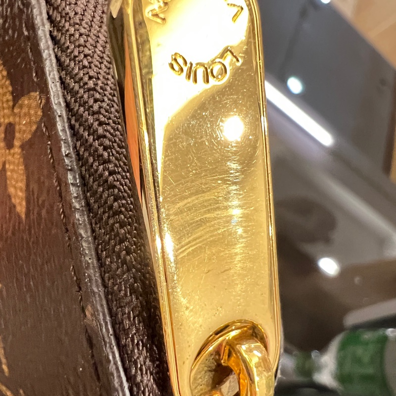 LV 原花金釦內12卡ㄇ拉長夾M42616-11