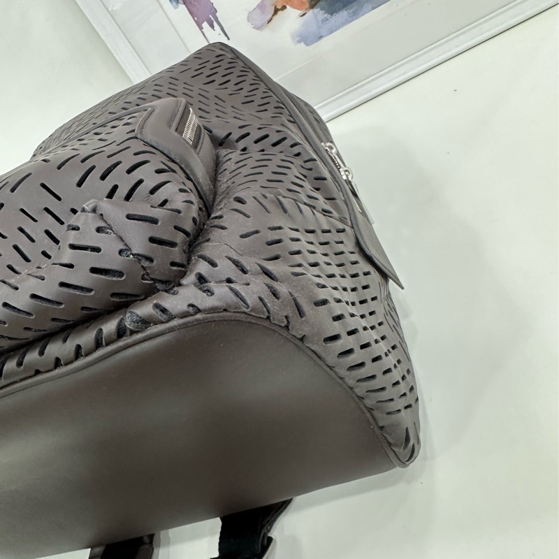 Bottega Veneta 葆蝶家 深棕色雙肩包 閒置新-8