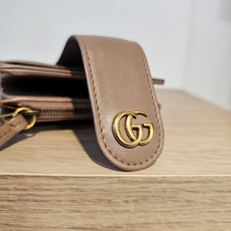 Gucci藕粉色牛皮Marmont 霧金釦短夾-9