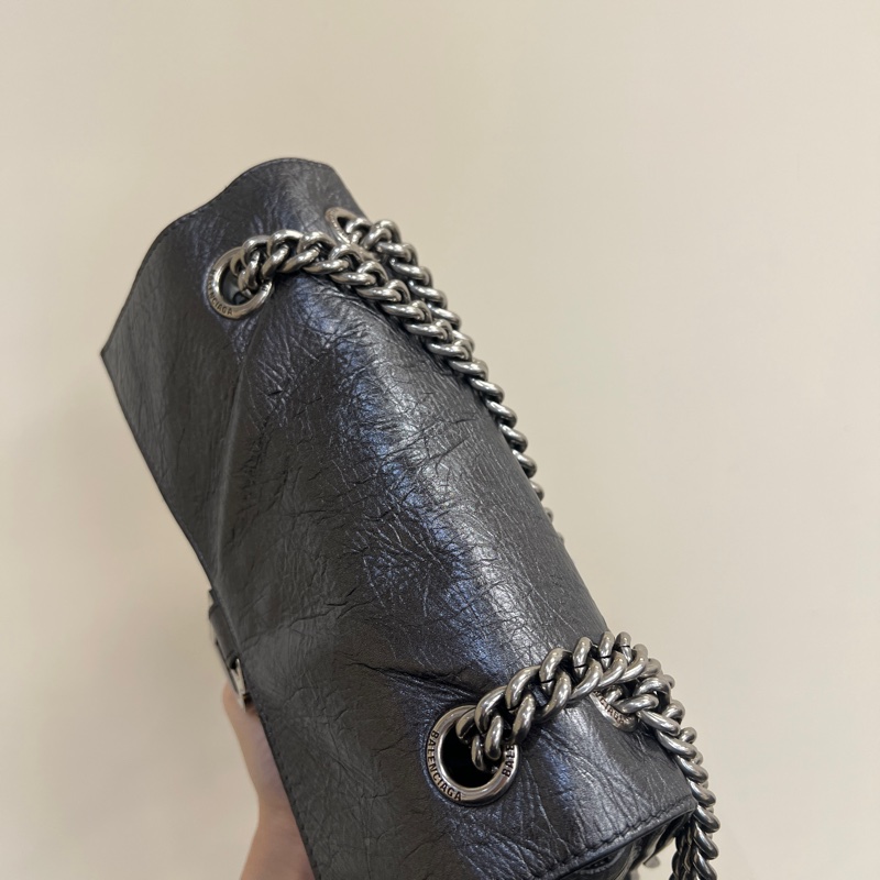 Balenciaga 金屬灰復刻牛皮銀釦Crush小款肩斜背包-4