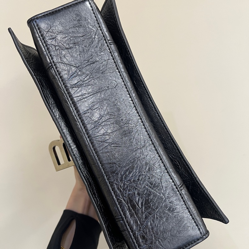 Balenciaga 金屬灰復刻牛皮銀釦Crush小款肩斜背包-6