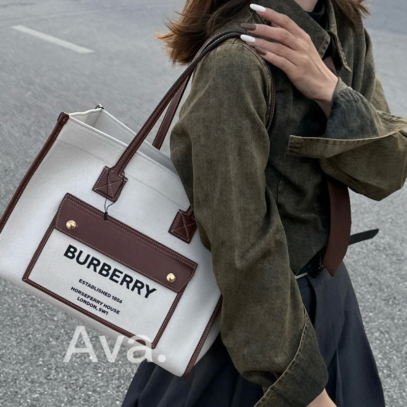(極新 超稀有⏰) Burberry 巴寶莉 專櫃最新款 托特包 專櫃74000-2