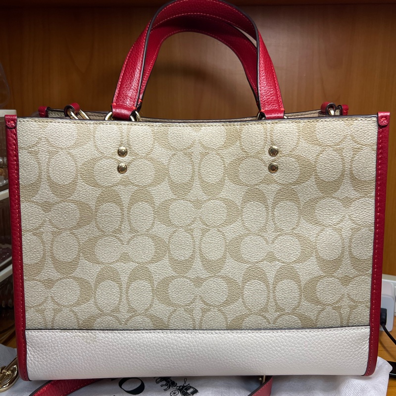 Coach 兔年特別限量包-4