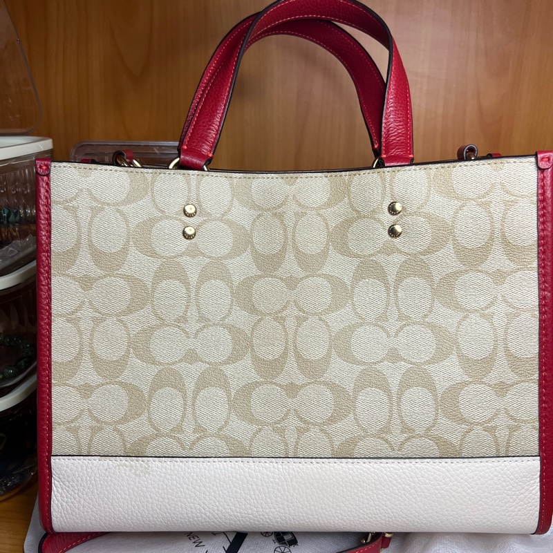 Coach 兔年特別限量包-6