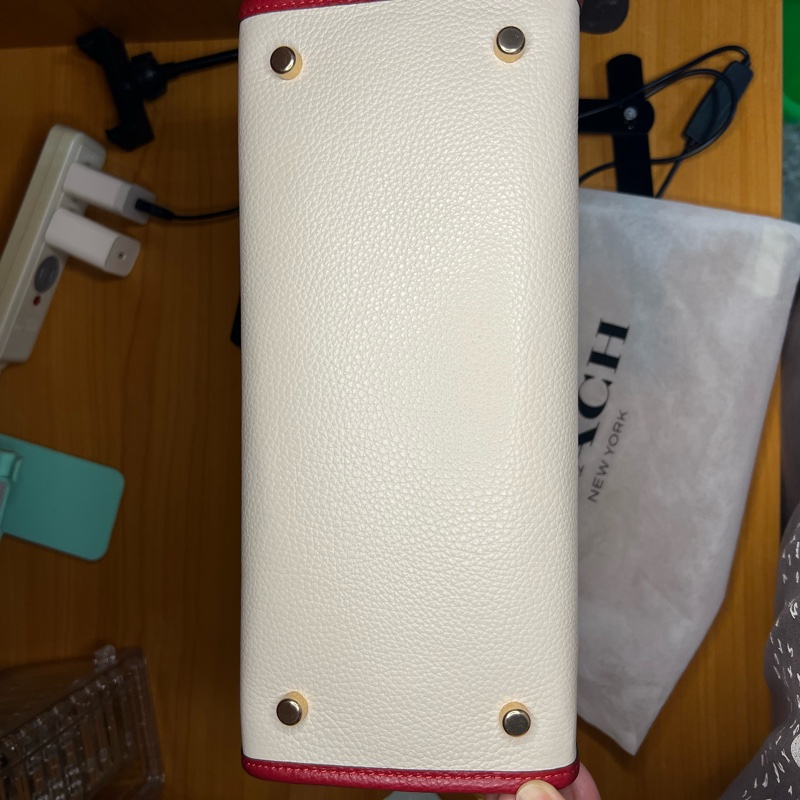 Coach 兔年特別限量包-7