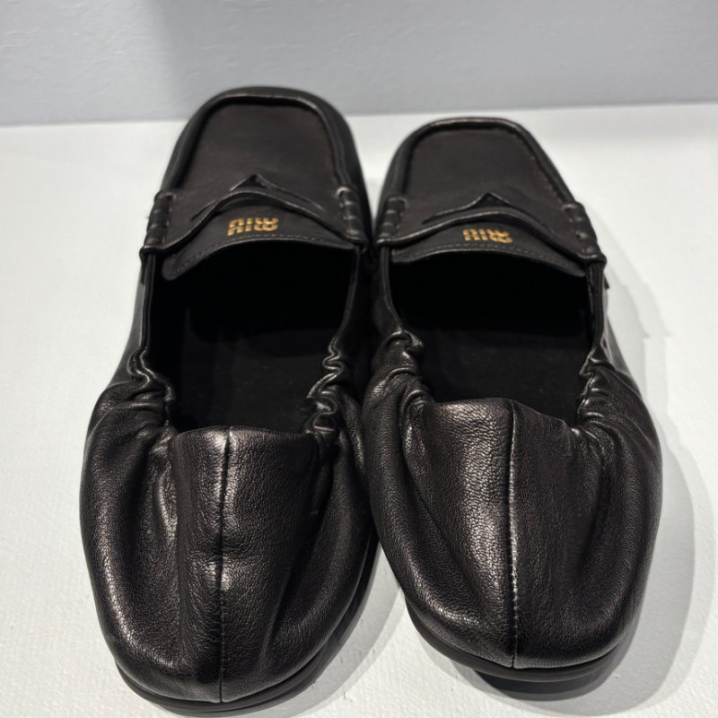 🎉新品好折扣✨Miu Miu 5D341E Ruches 納帕軟皮樂福鞋 黑色 IT 36/37/38/39(尺寸可選)-2