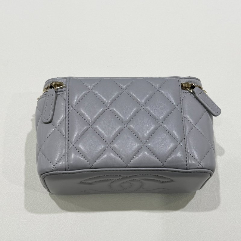 CHANEL - 灰色金色菱格調節釦長盒子-1