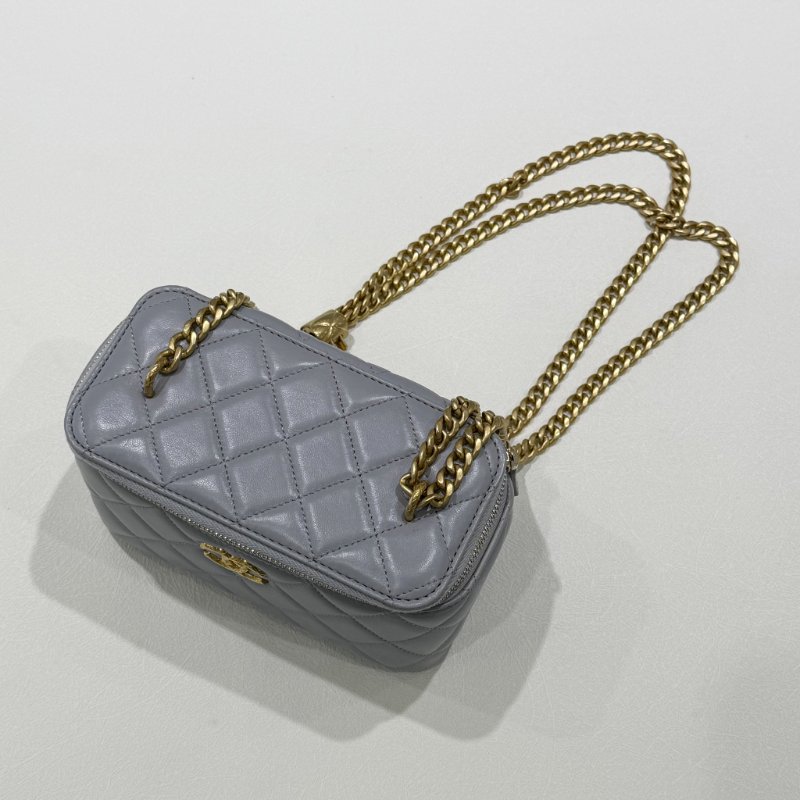 CHANEL - 灰色金色菱格調節釦長盒子-2