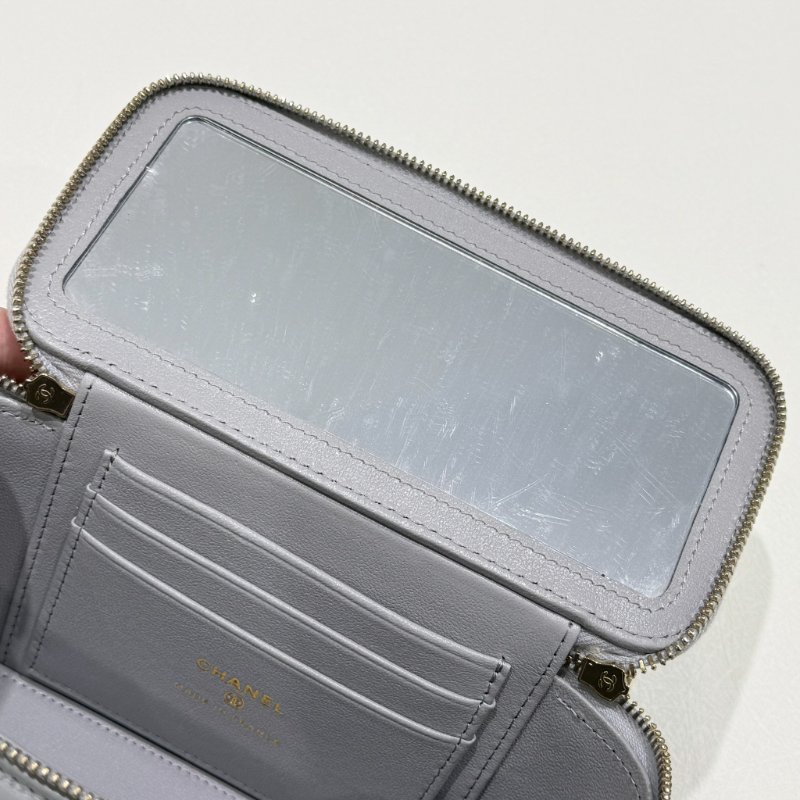 CHANEL - 灰色金色菱格調節釦長盒子-19