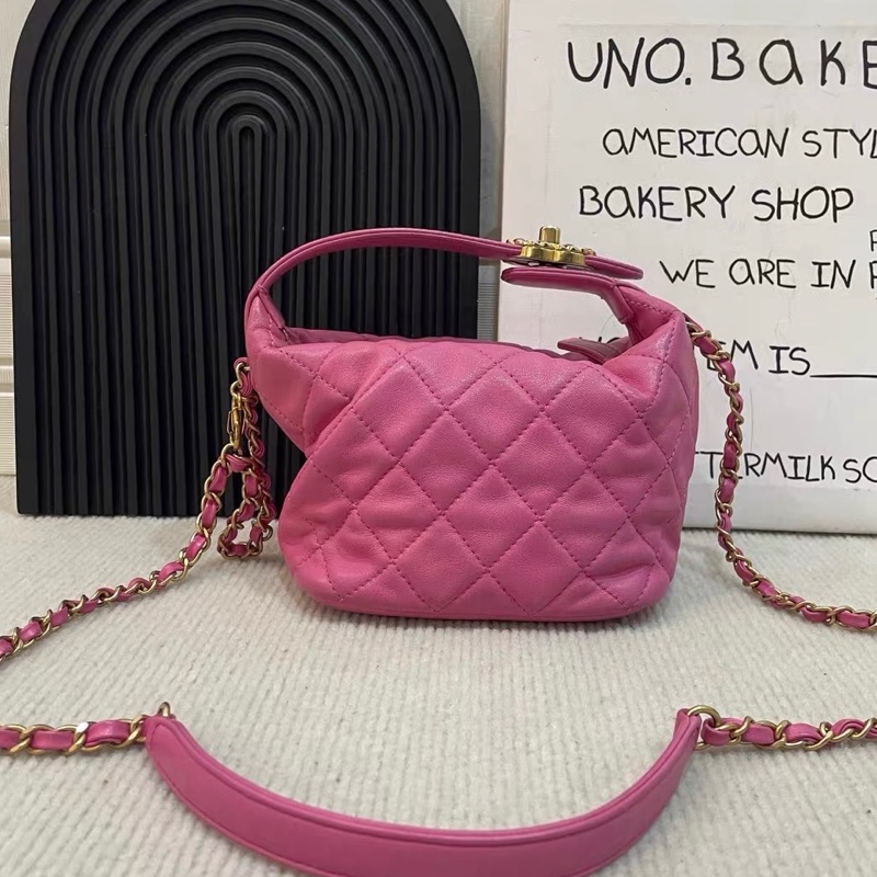 香奈兒/Chanel  粉色19bag hobo 飯盒包，小羊皮與金色金屬 15.0 × 15-1