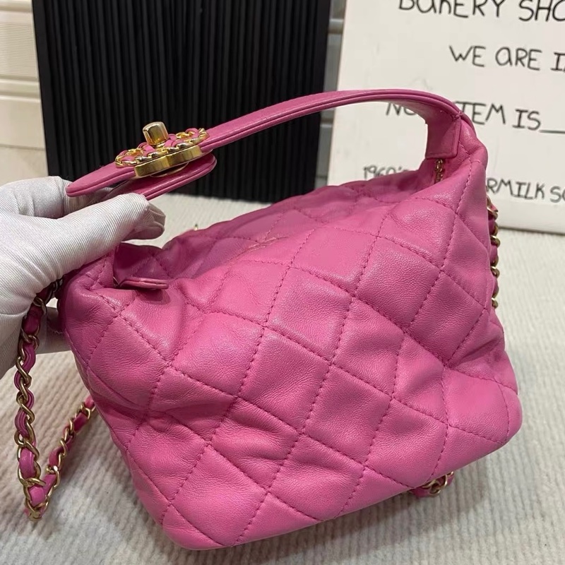 香奈兒/Chanel  粉色19bag hobo 飯盒包，小羊皮與金色金屬 15.0 × 15-2