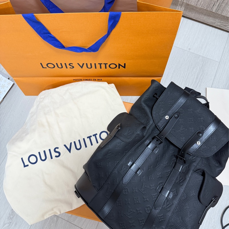 LOUIS VUITTON Christopher MM (M55699-17