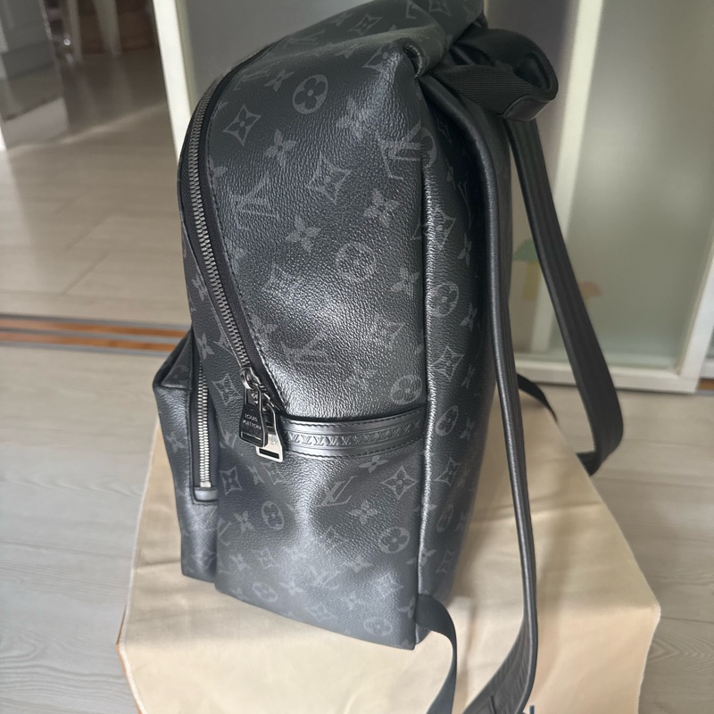 Lv 黑武士系列後背包-4