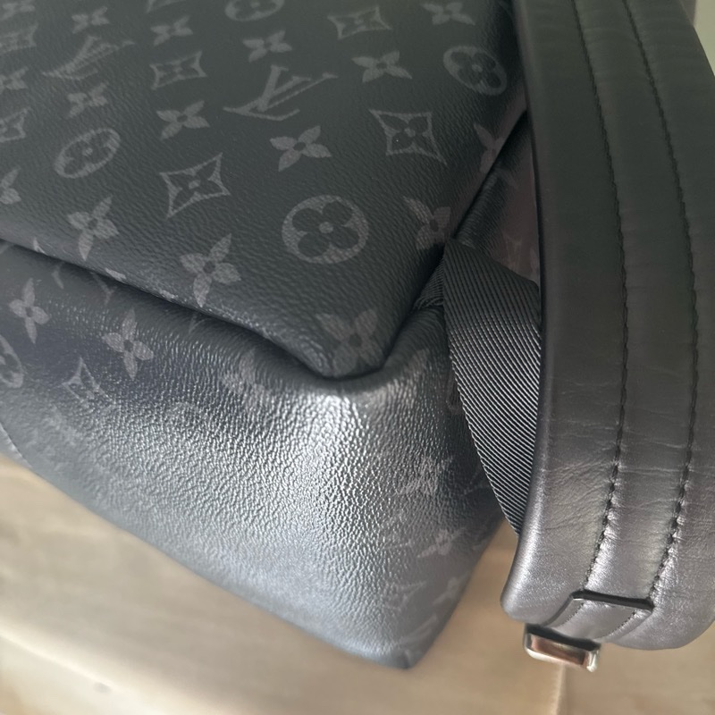 Lv 黑武士系列後背包-12