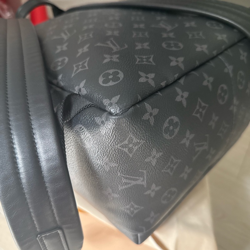 Lv 黑武士系列後背包-15