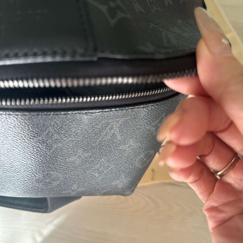 Lv 黑武士系列後背包-20